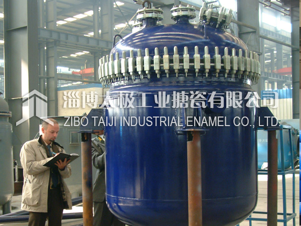 搪玻璃反應(yīng)釜搪瓷層裂紋或脫瓷現(xiàn)象怎么產(chǎn)生的？